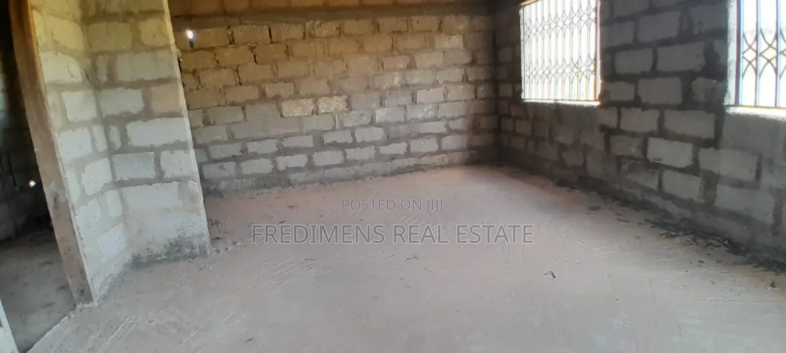 6bdrm House in Fredimens Real, Kumasi Metropolitan for sale