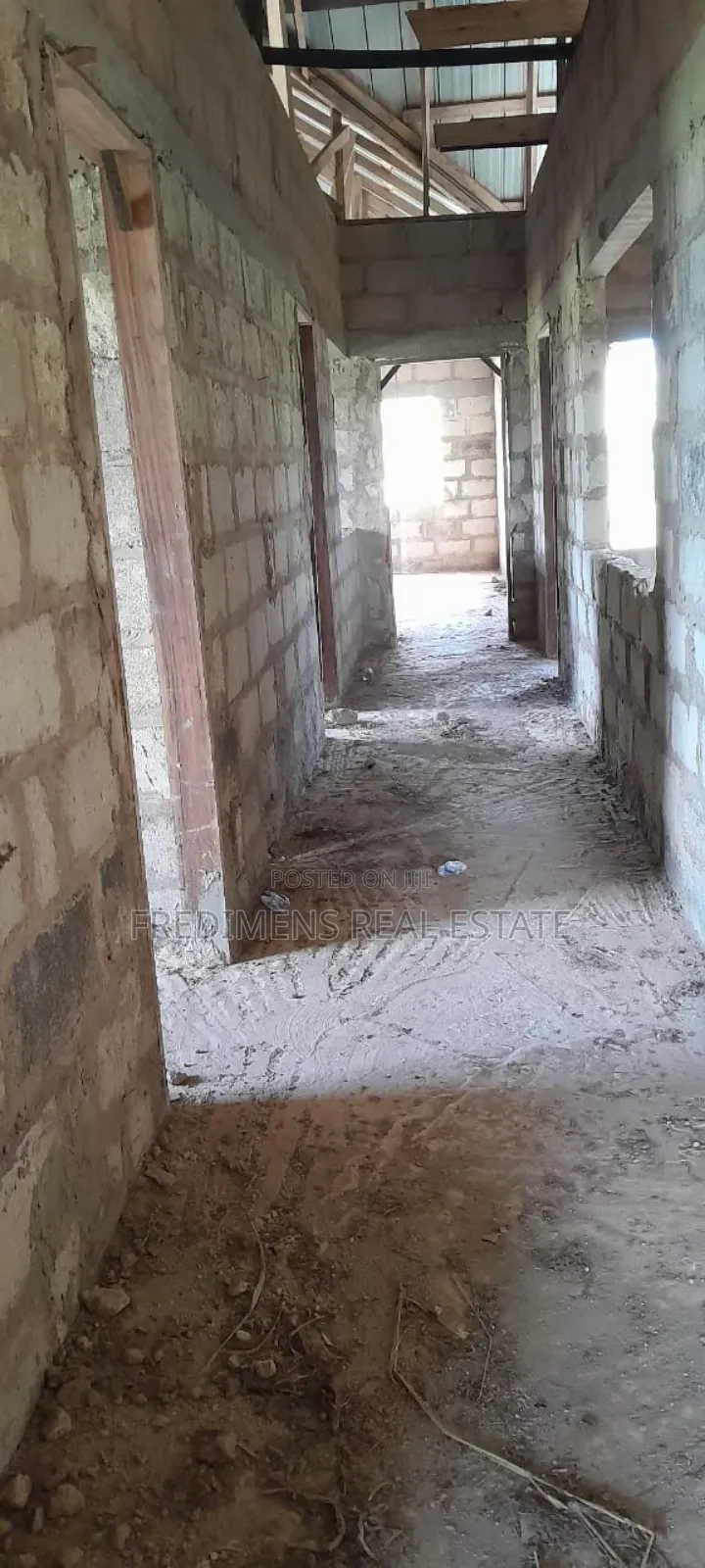 6bdrm House in Fredimens Real, Kumasi Metropolitan for sale