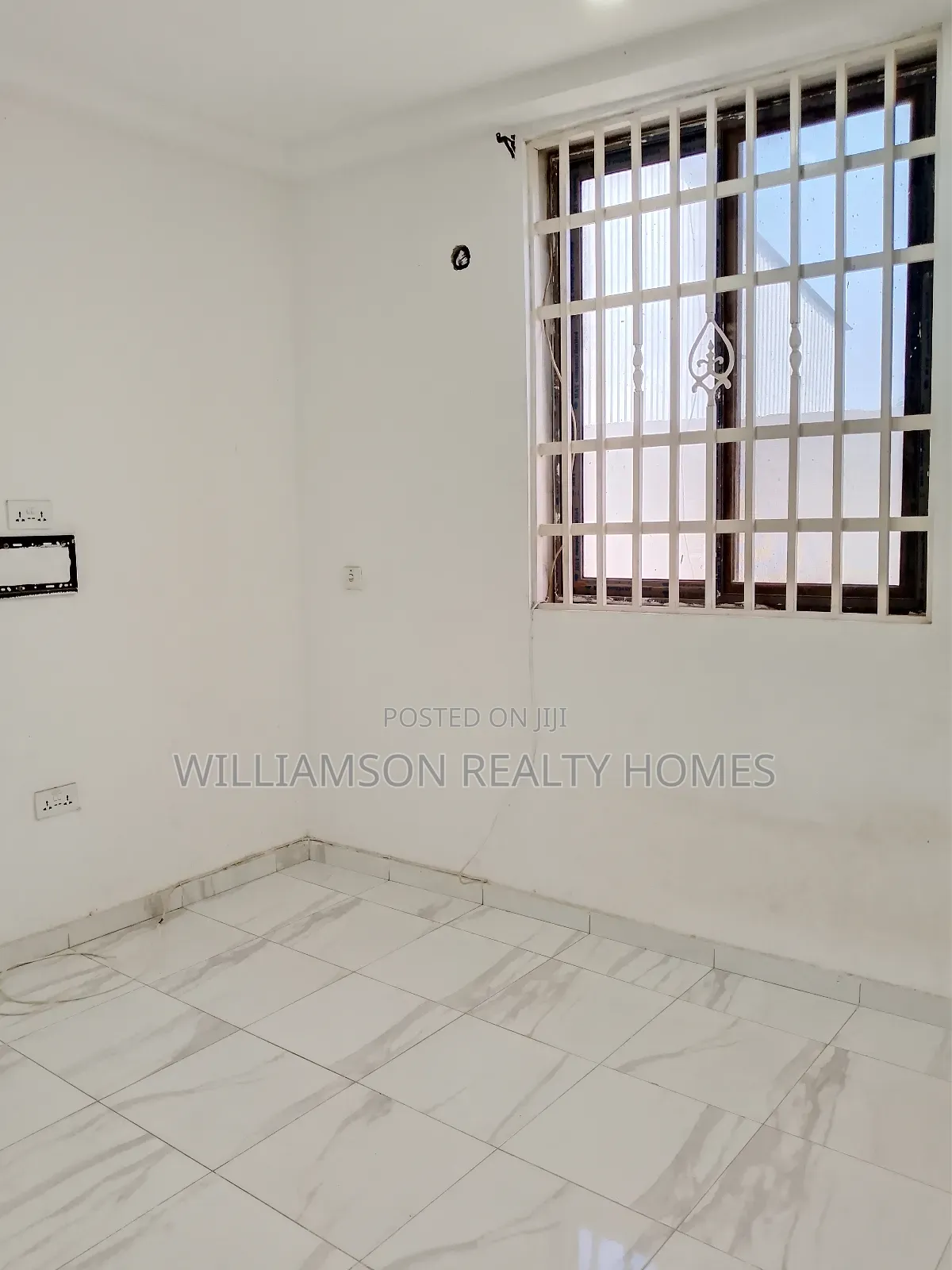 1bdrm Apartment in Community 18 Area, Spintex for rent