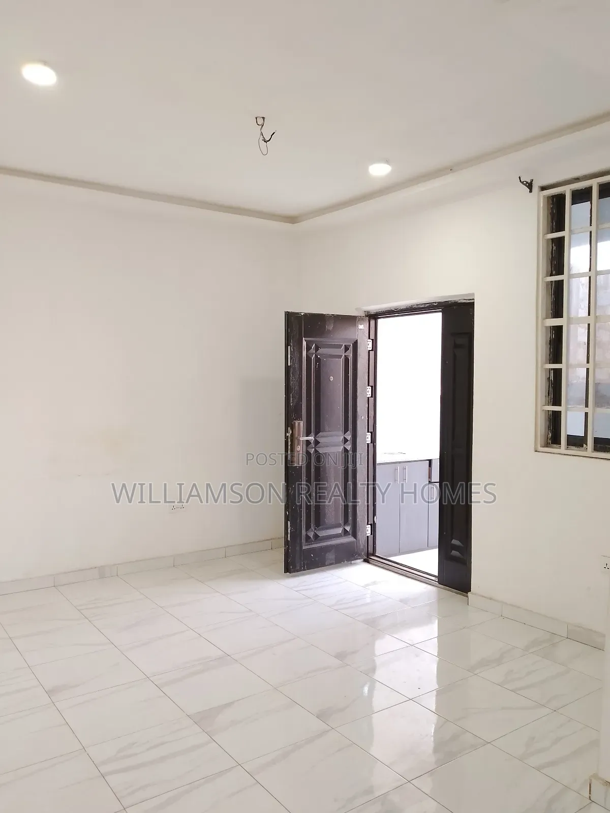 1bdrm Apartment in Community 18 Area, Spintex for rent