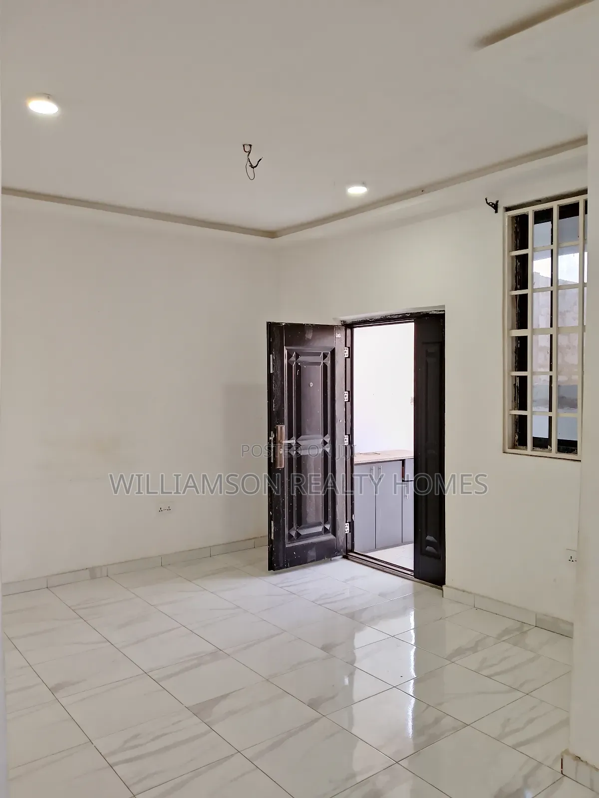 1bdrm Apartment in Community 18 Area, Spintex for rent