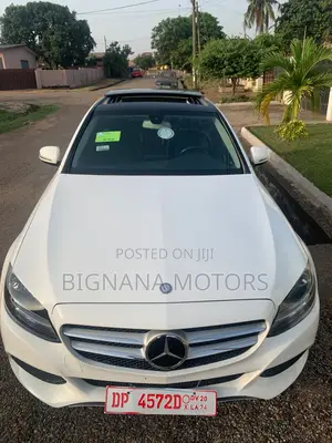 Mercedes-Benz C300 Luxury 4Matic Sedan AWD (2.0L 4cyl 7A) 2016 White