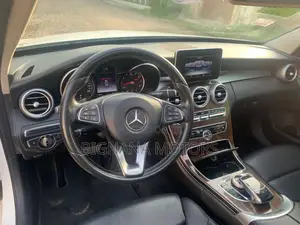 Mercedes-Benz C300 Luxury 4Matic Sedan AWD (2.0L 4cyl 7A) 2016 White