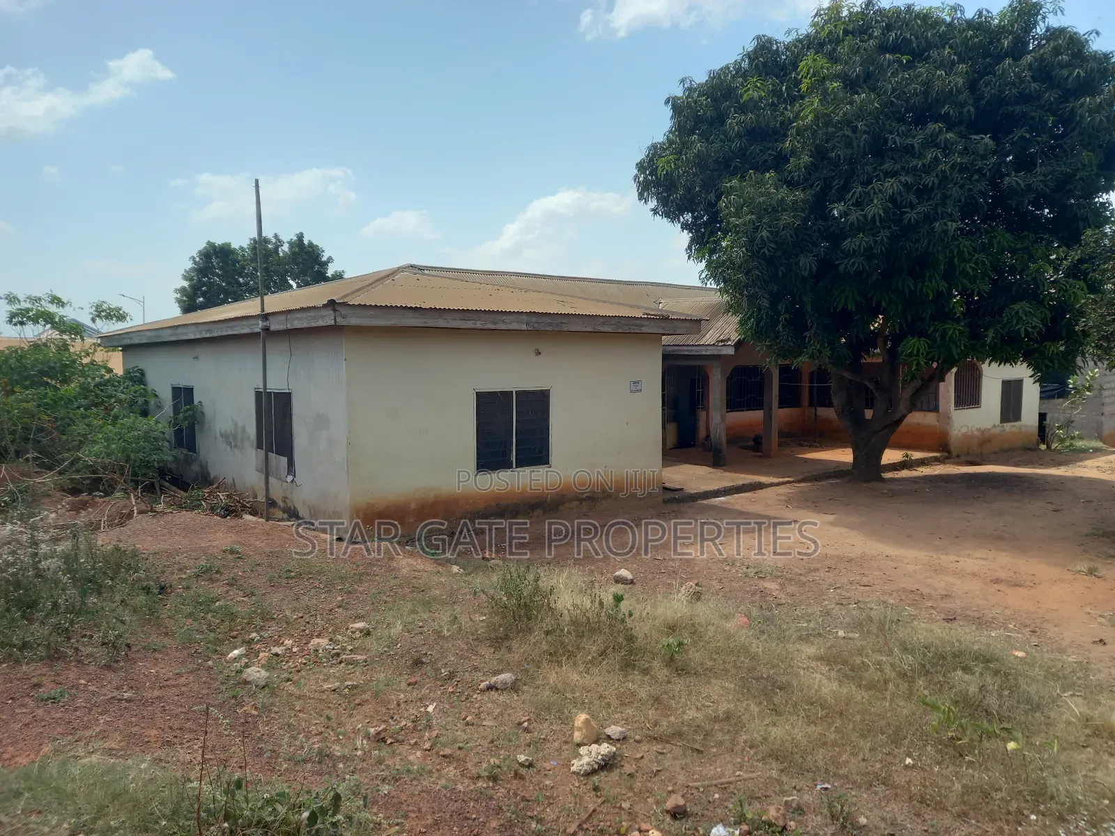 5bdrm House in Ejisu Donaso for sale