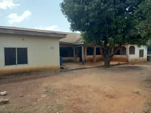 5bdrm House in Ejisu Donaso for sale