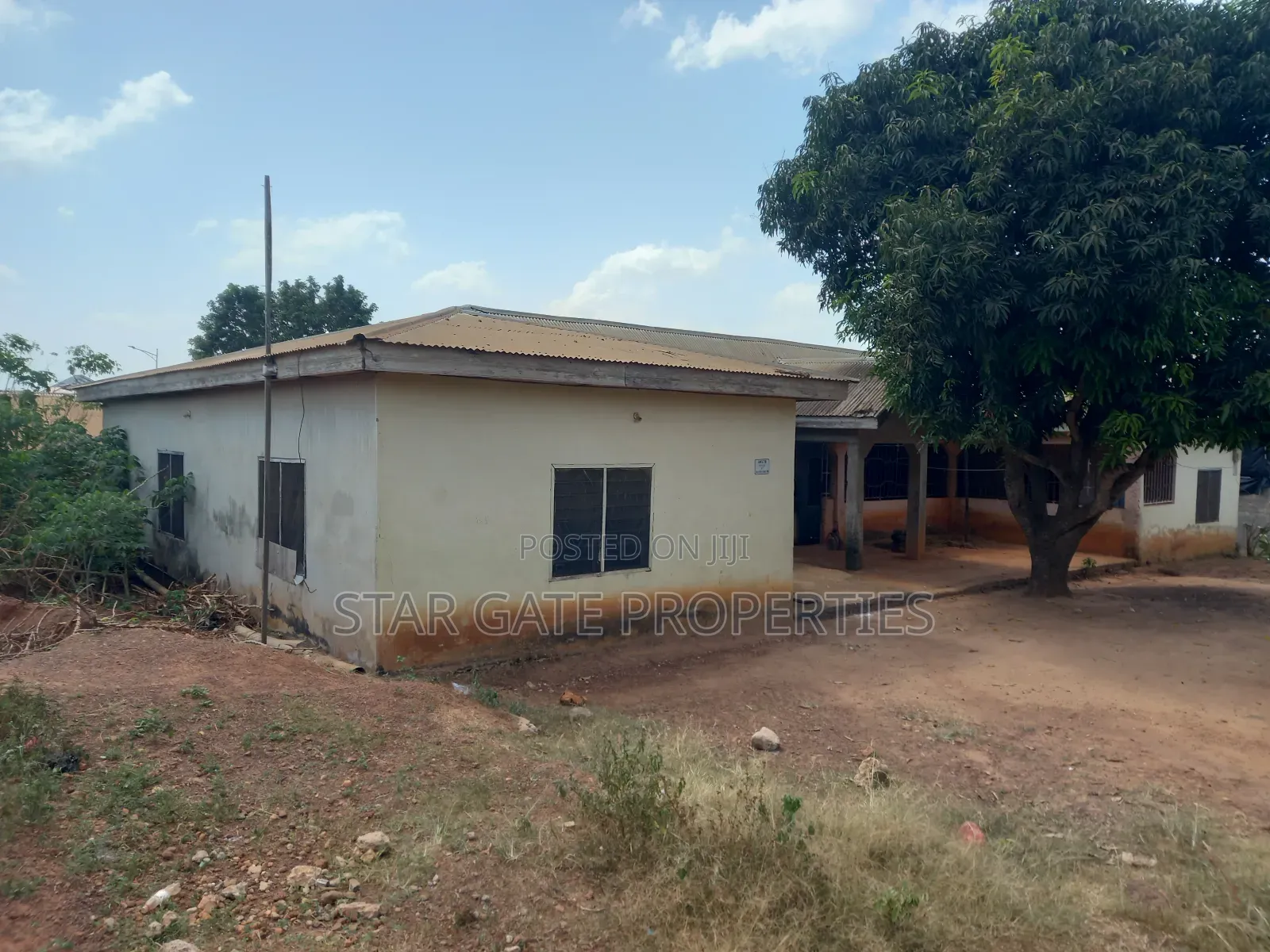 5bdrm House in Ejisu Donaso for sale
