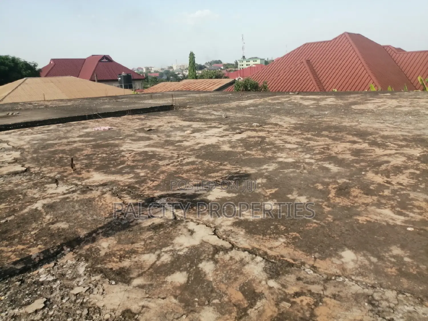 16bdrm House in Kotei Deduako, Kumasi Metropolitan for sale