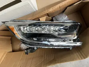 2017 - 2019 Honda Cr-v Halogen Oem Headlight