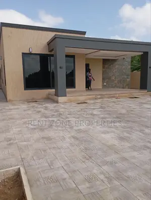 4bdrm Maisonette in Ofankor for sale
