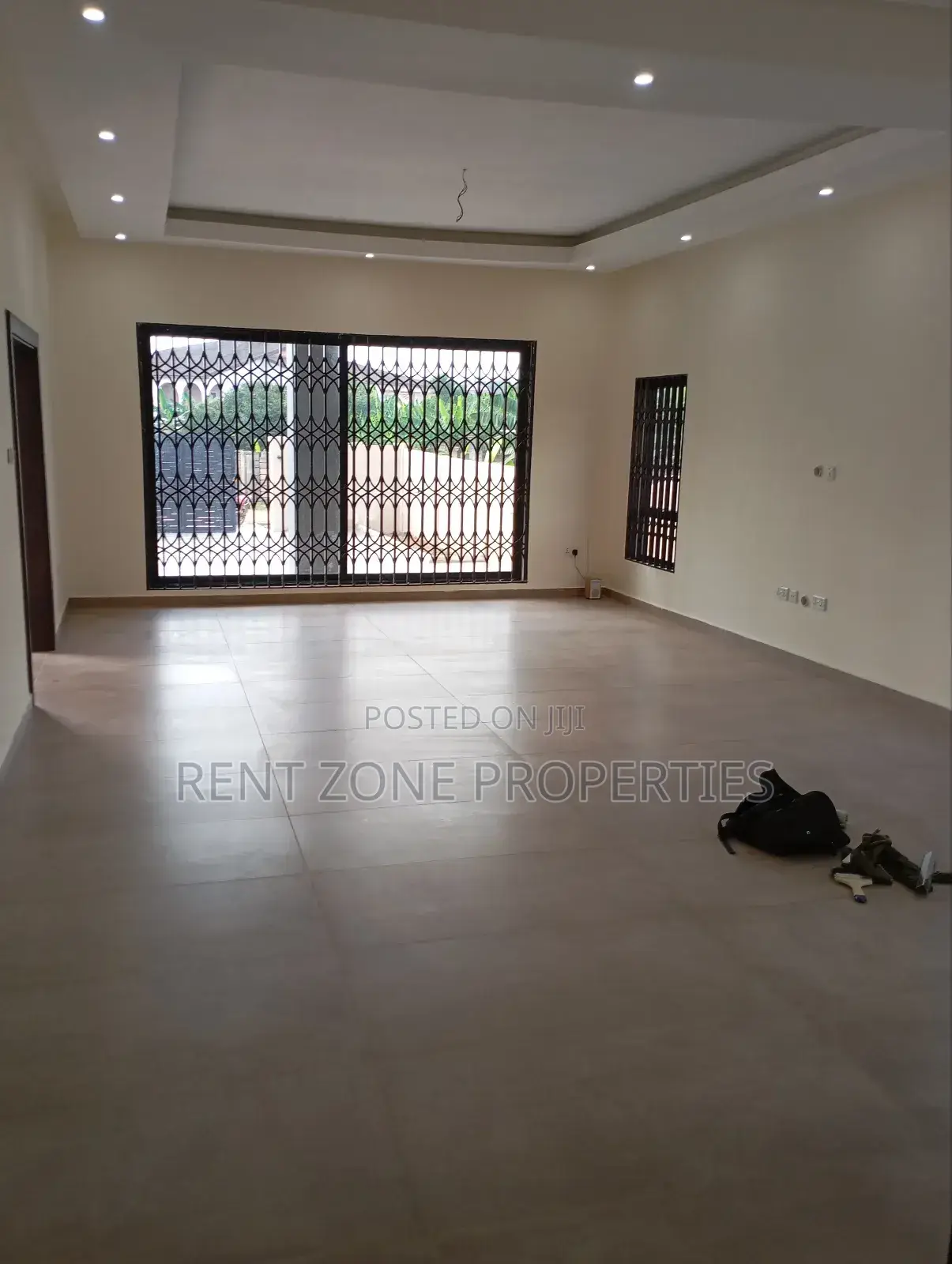 4bdrm Maisonette in Ofankor for sale