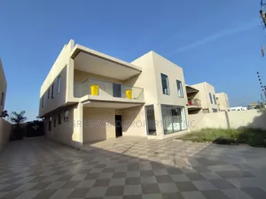 4bdrm House in Ars, East Legon for sale