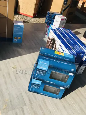 Fast Defrost Countertop 20 Liters Black Microwave Midea