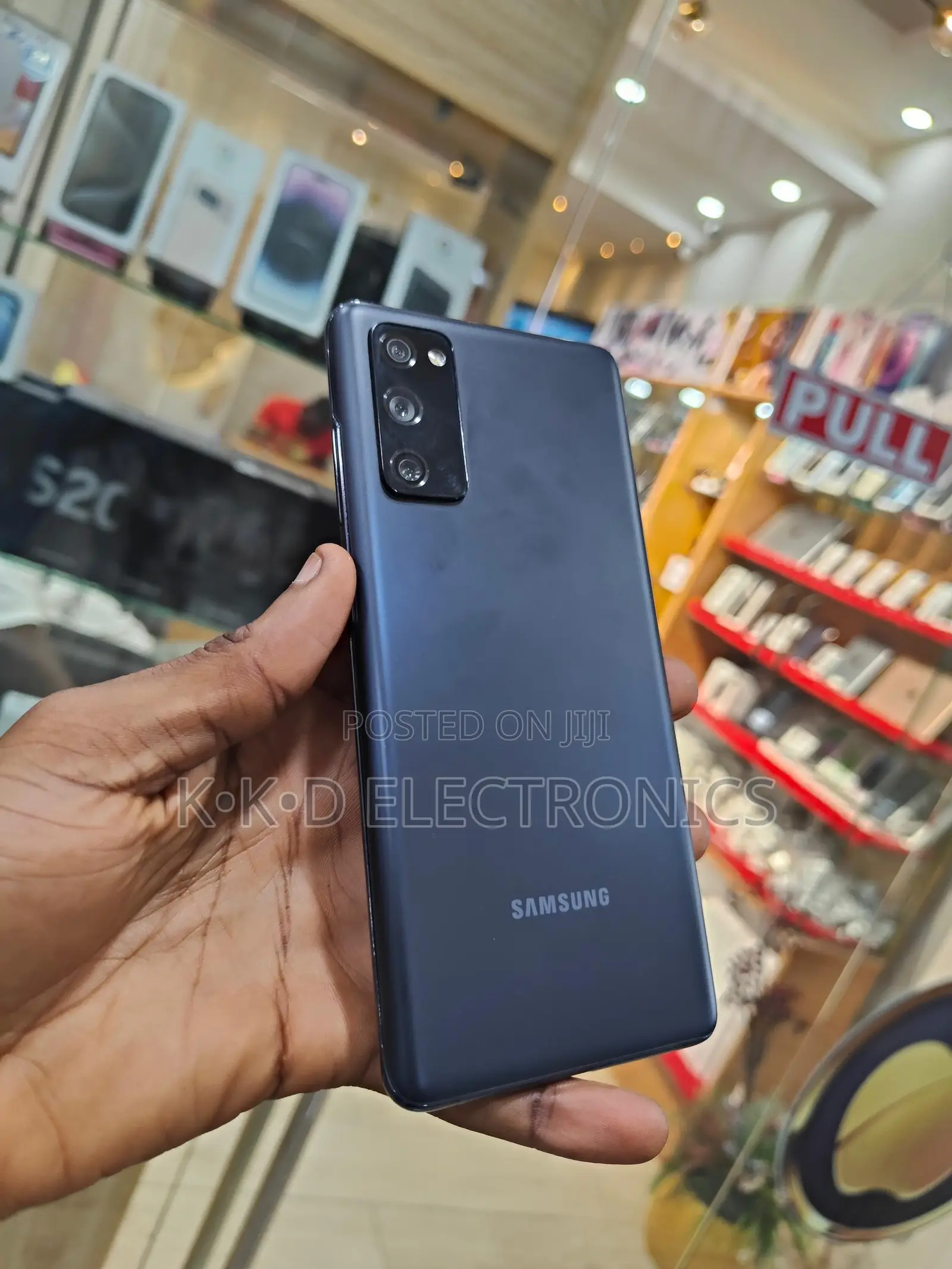 New Samsung Galaxy S20 FE 5G SD865 128 GB Black