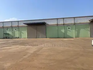 1000 SQM Warehouse at Tema 4 Rent