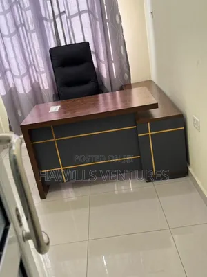 New Luxury Office Desk