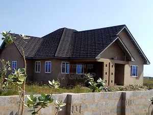 4bdrm Mansion in Accra Metropolitan for sale
