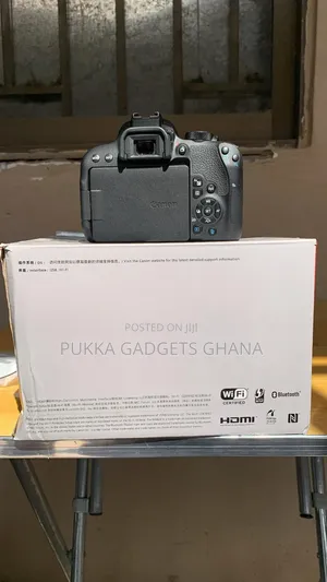 Canon 800d Camera With Lens