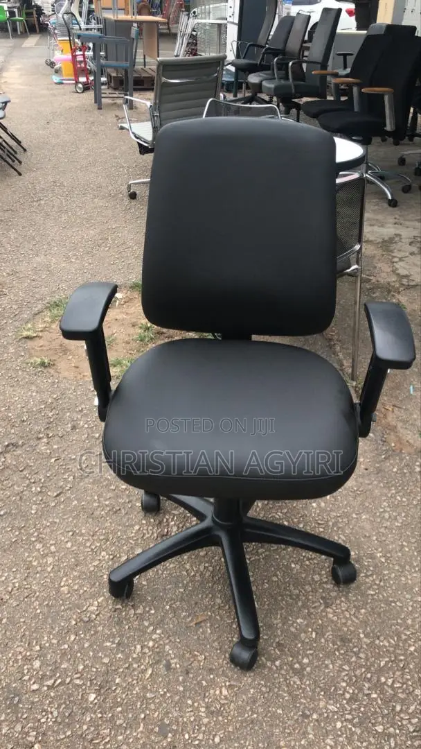 Office/ Swivel Chair