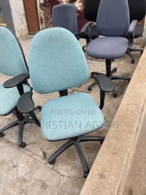Office/ Swivel Chair