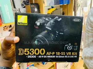 Nikon D5300 Camera With Lens