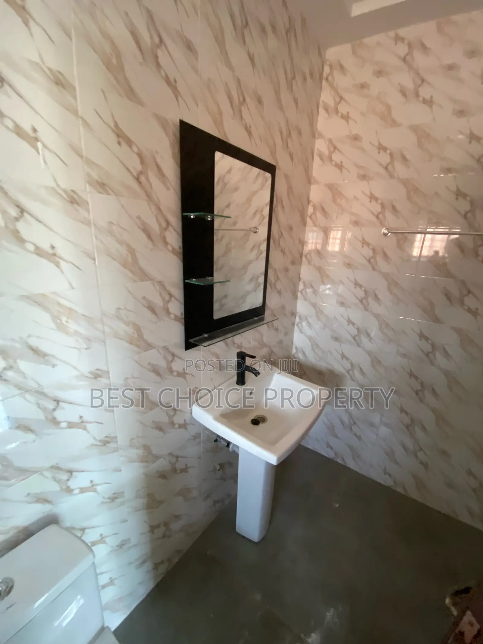 3bdrm Apartment in Adenta Block Factory for rent