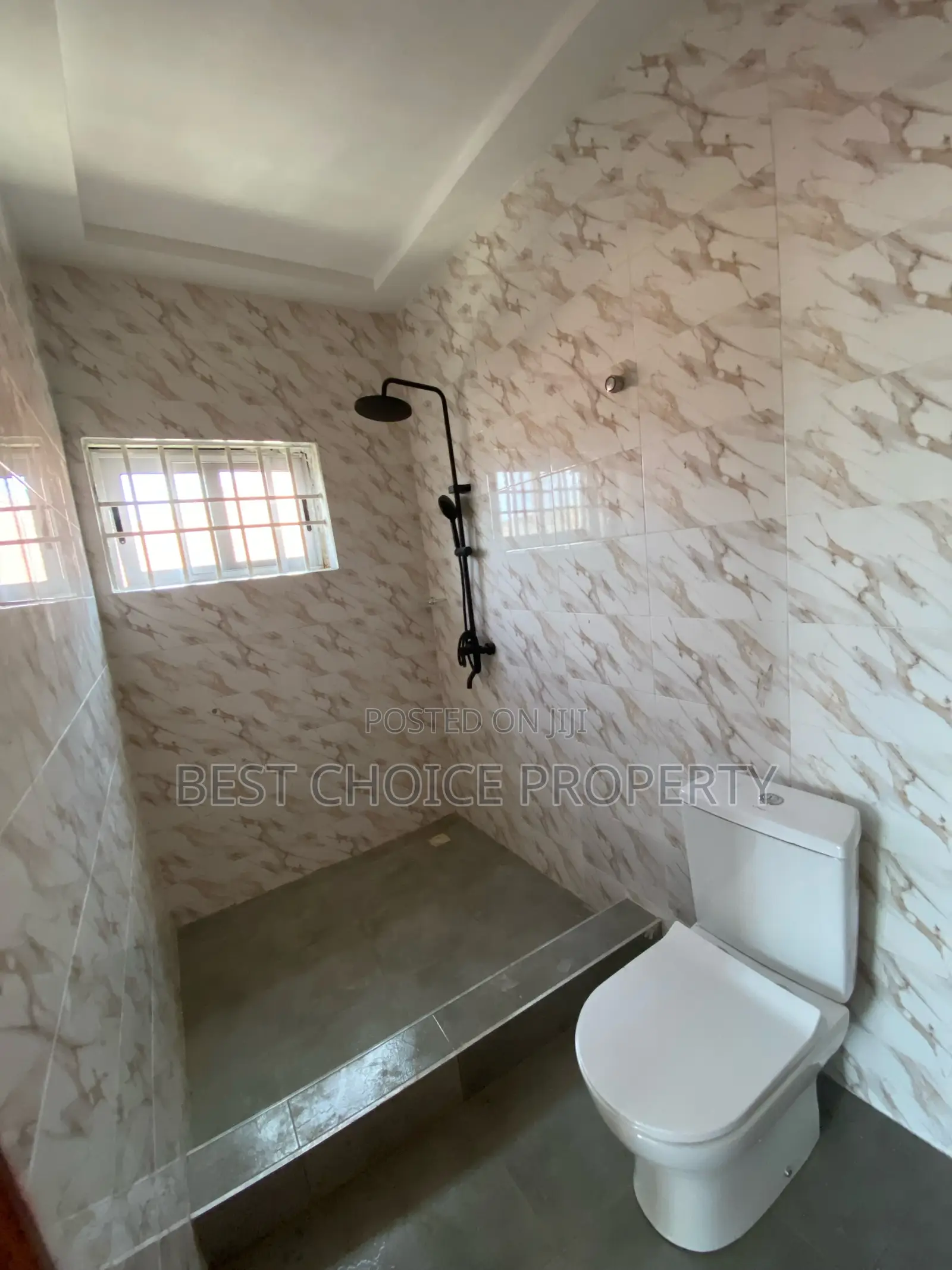 3bdrm Apartment in Adenta Block Factory for rent