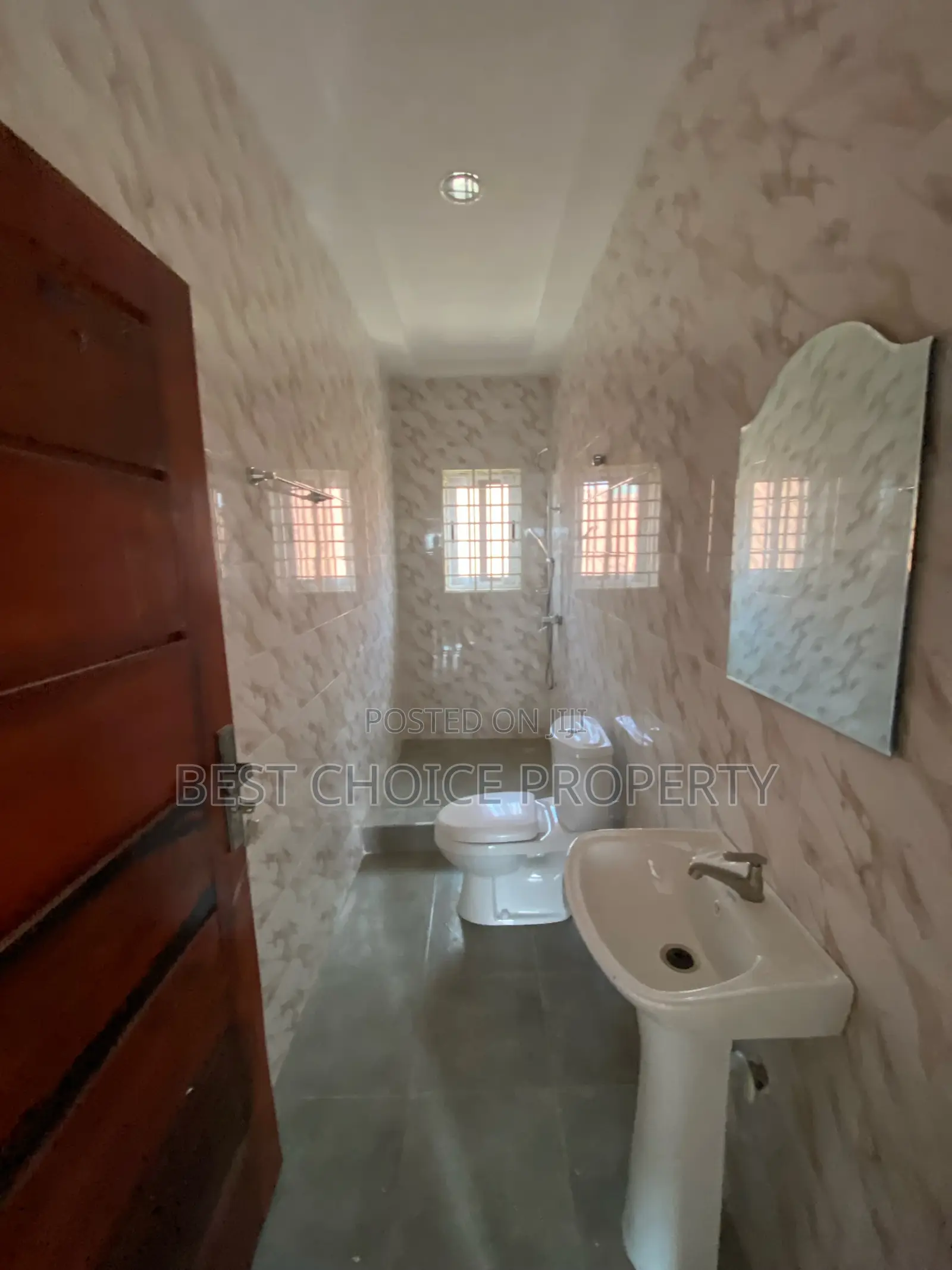 3bdrm Apartment in Adenta Block Factory for rent