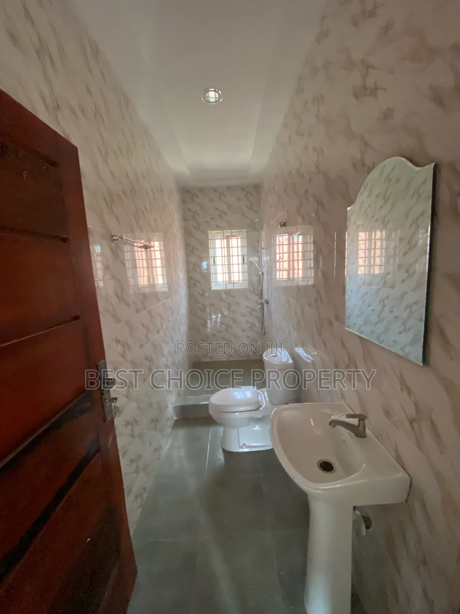 3bdrm Apartment in Adenta Block Factory for rent