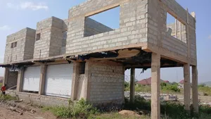 3bdrm House in Oyibi for sale