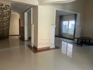 4bdrm Townhouse / Terrace in Bronko Housing, East Legon for rent