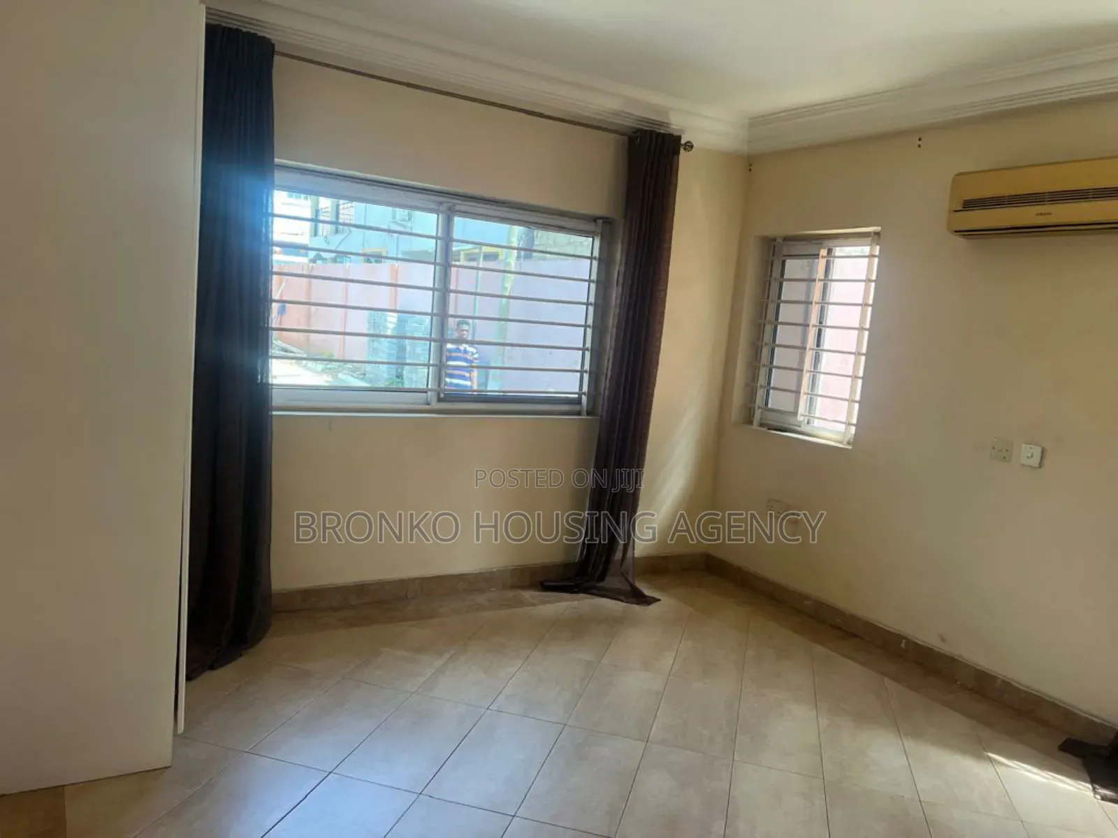 4bdrm Townhouse / Terrace in Bronko Housing, East Legon for rent