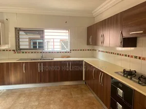4bdrm Townhouse / Terrace in Bronko Housing, East Legon for rent