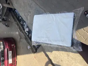 Toyota Hilux Revo Air Cleaner