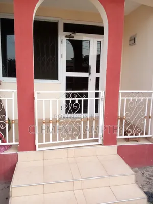 Furnished 4bdrm Duplex in Santa Maria for sale