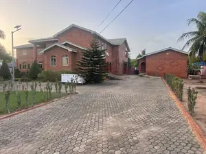7bdrm Mansion in Skm, Ashomang Estate for sale