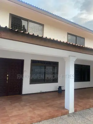 3bdrm House in Cantonment/Labone, Cantonments for rent