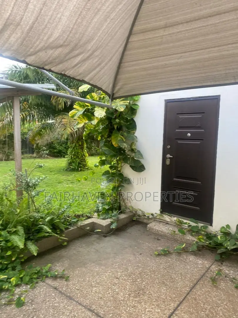 3bdrm House in Cantonment/Labone, Cantonments for rent