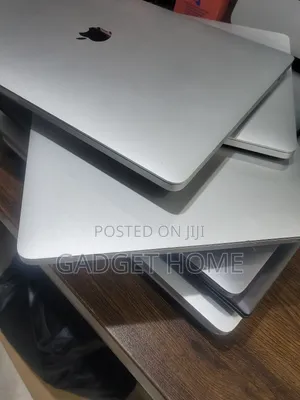 Laptop Apple MacBook Pro 2019 16GB Intel Core i9 SSD 512GB
