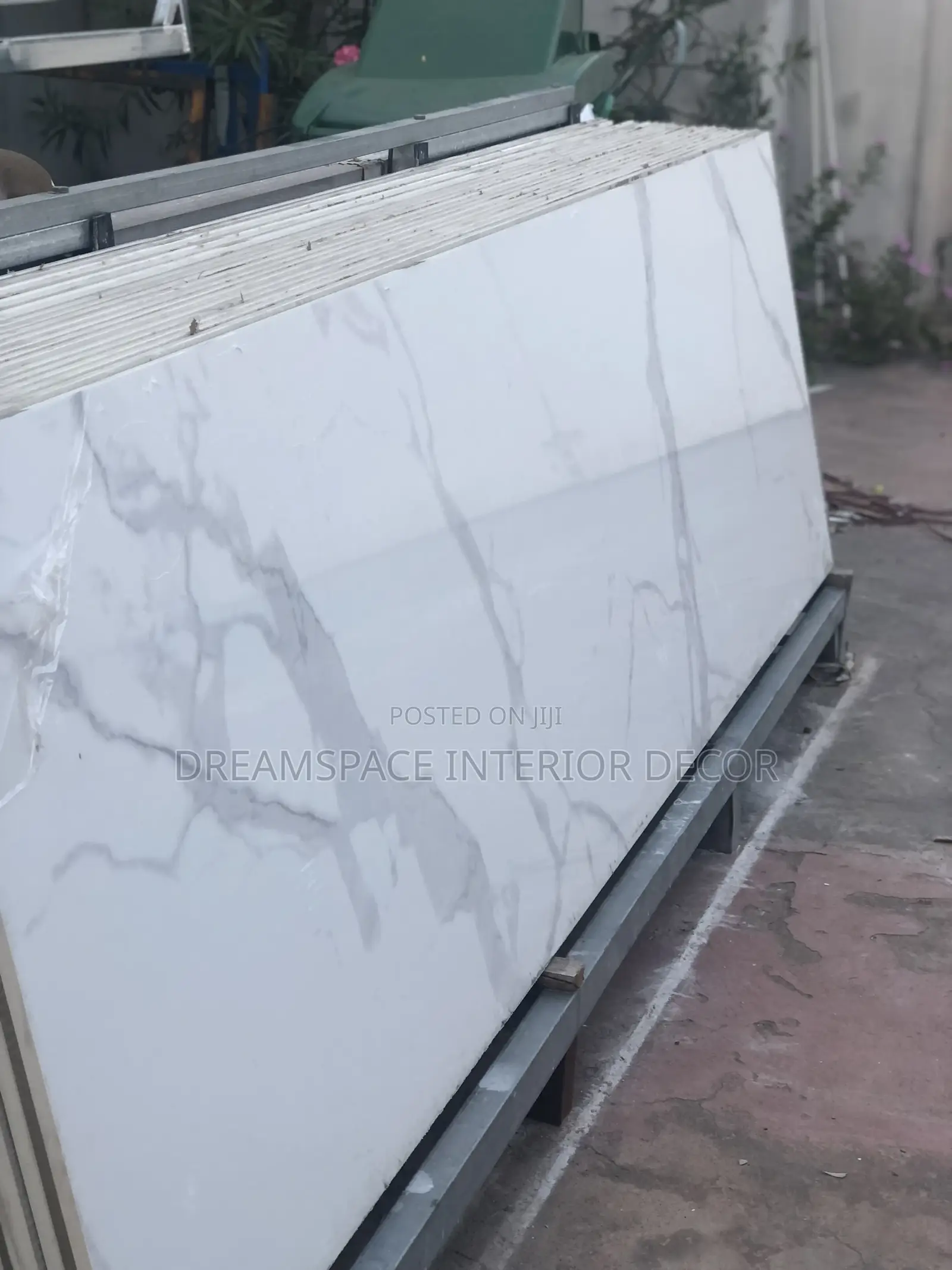 Affordable Sintered Stone for Modernizing Walls and Kitchen