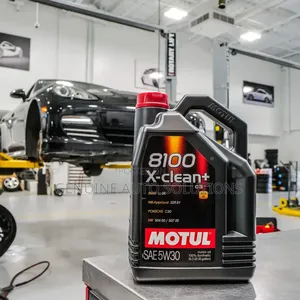 Motul Engine Oil