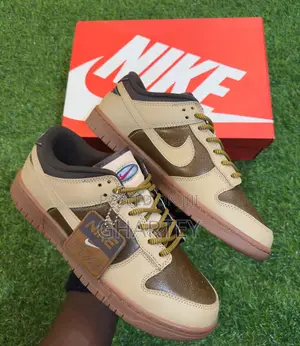 Nike SB Dunk Low