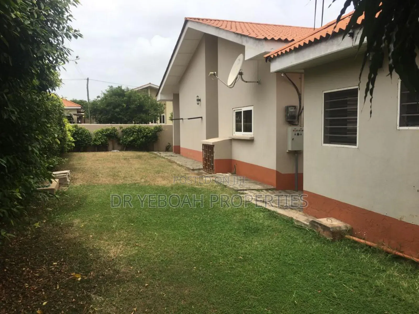 3bdrm House in Spintex Regimanuel:- for sale