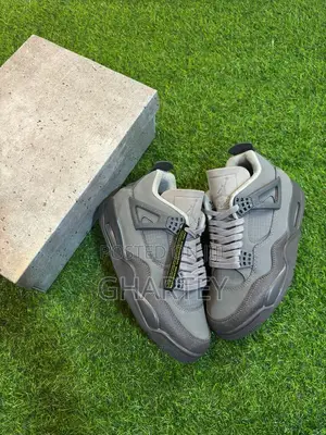 Nike Air Jordan 4 Retro SE Wet Cement