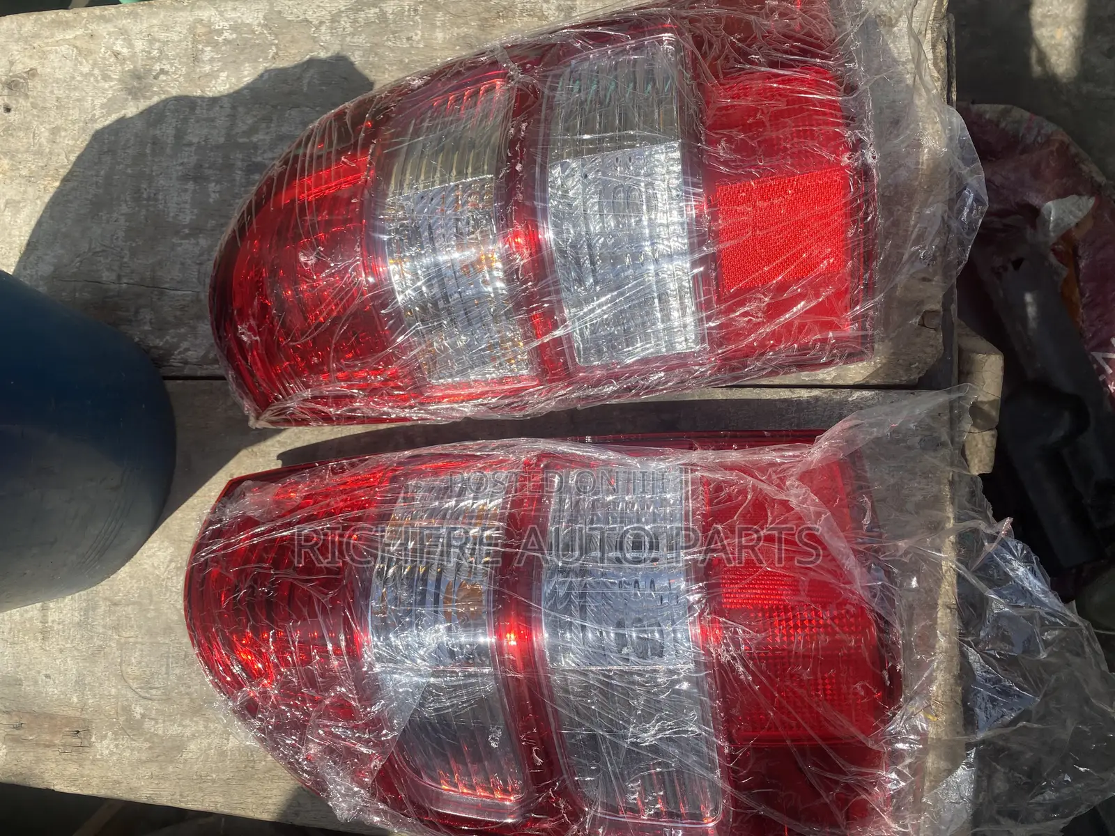 Ford Ranger Taillight Tail Light Pair