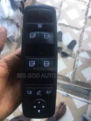 Mercedes Benz C250 Door Switch’S