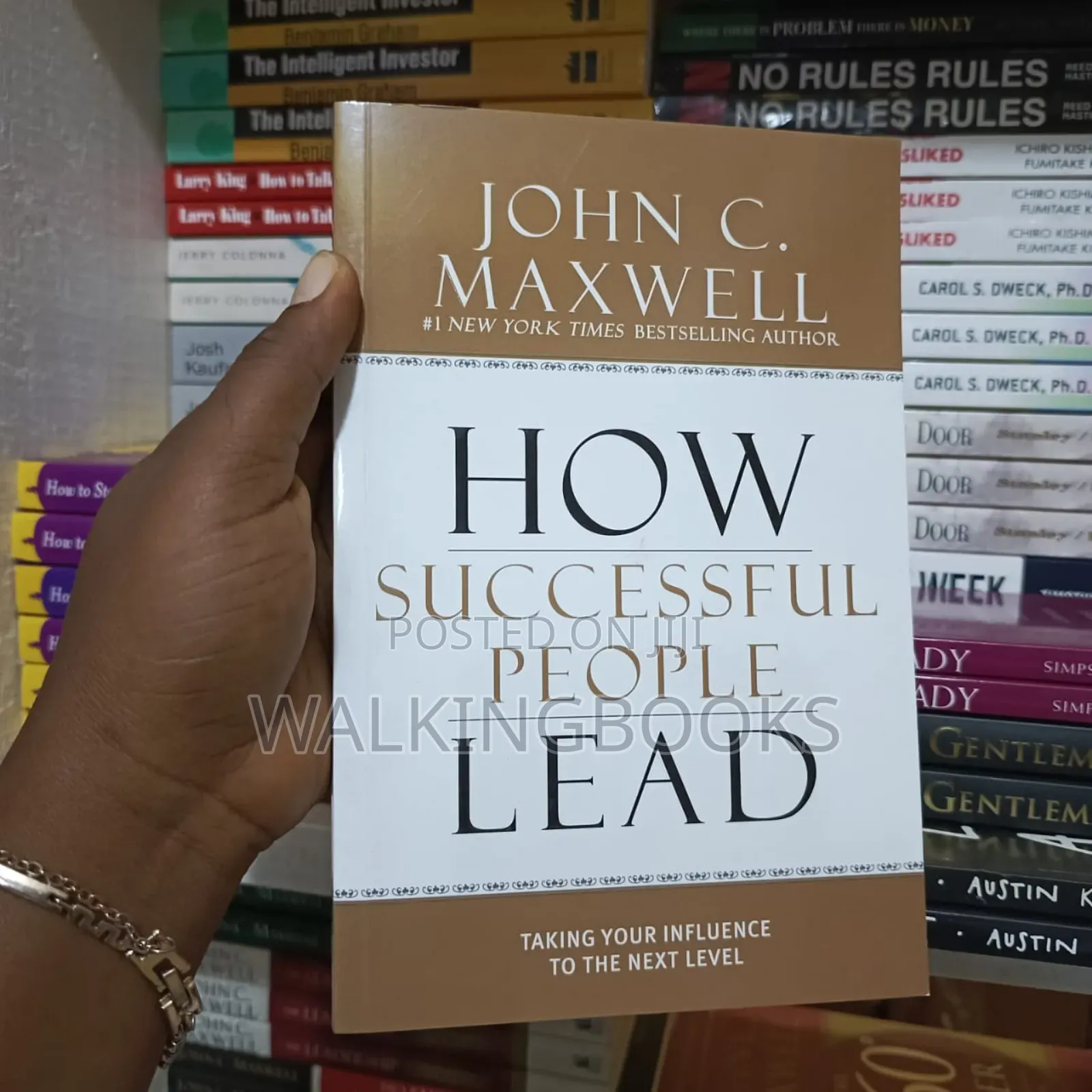 How Successful People Lead by John Maxwell