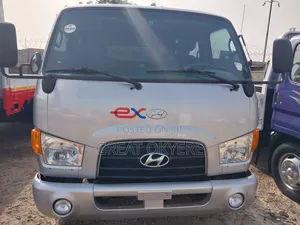 Hyundai Mighty Truck
