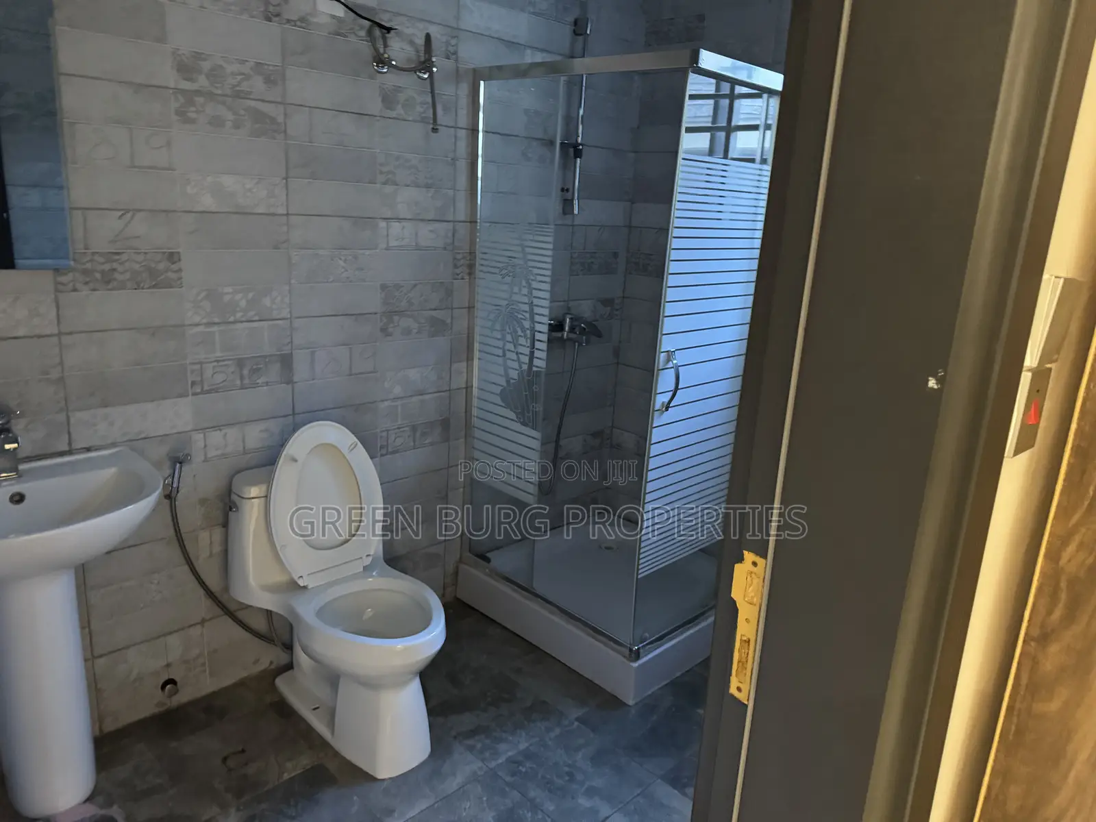 Furnished 2bdrm Apartment in East Legon for rent