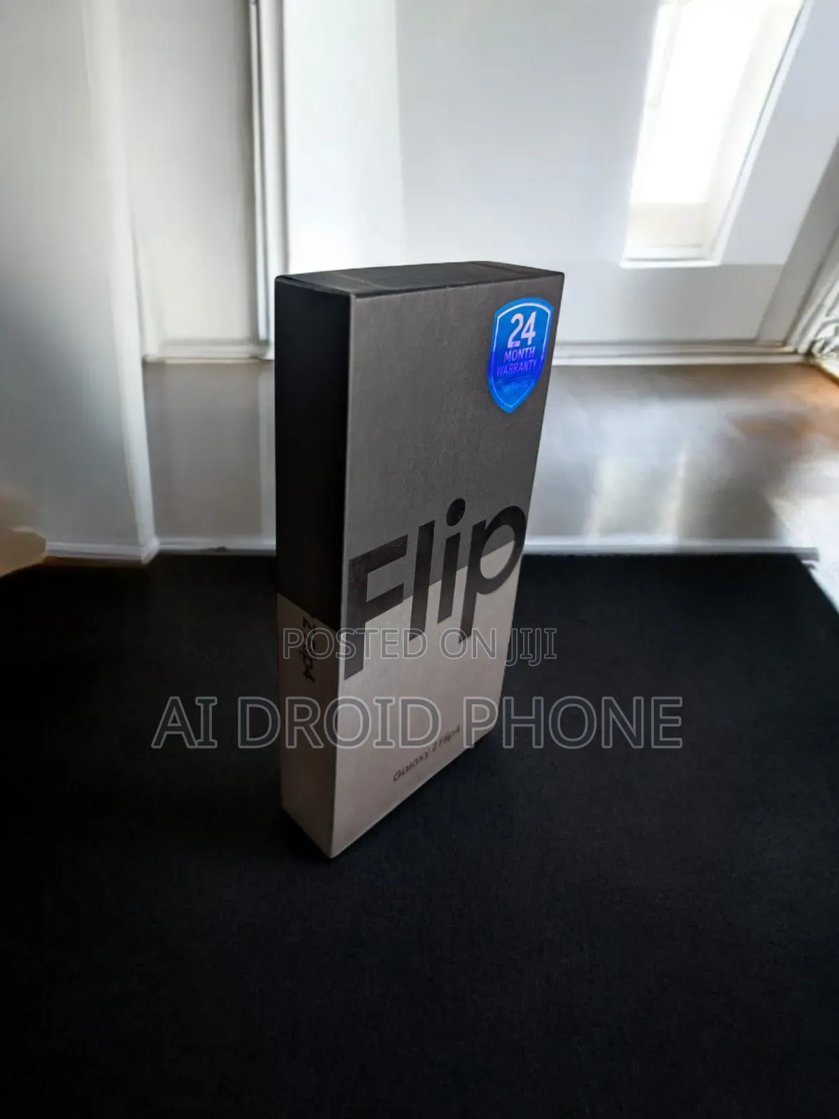 New Samsung Galaxy Z Flip4 256 GB Gold