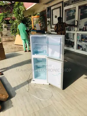 Nasco 136 Litres Fridge With Top Freezer